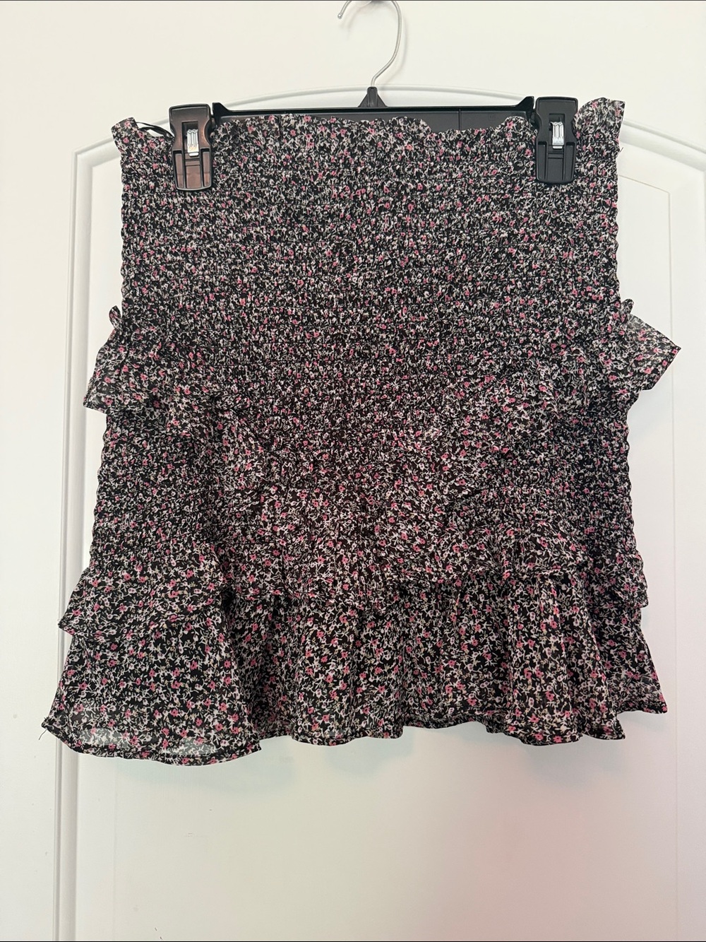 Lush Brand Black Fun Floral Mini Skirt L